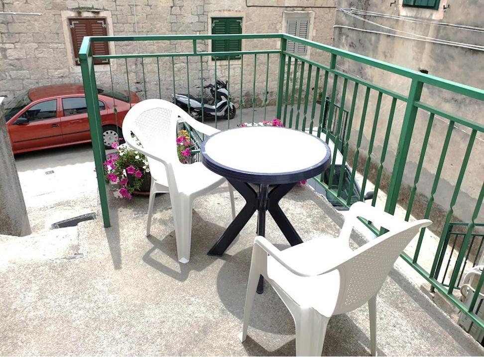 Apartments Viking Split Bagian luar foto